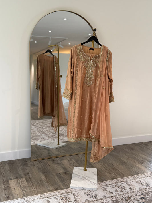 Sara Hussain Gold Salwar Kameez